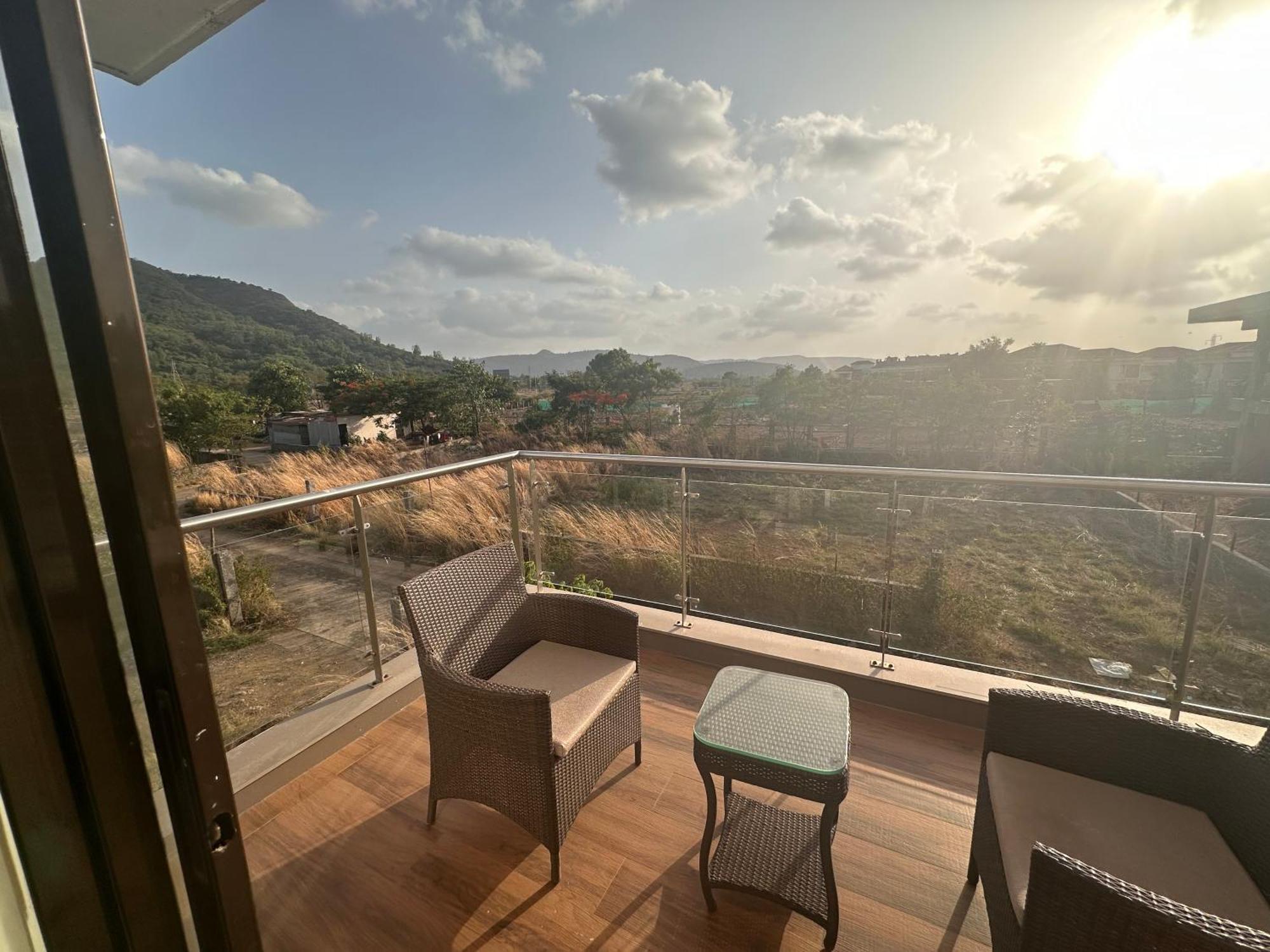 Mizzle Exotica Lonavala Διαμέρισμα Εξωτερικό φωτογραφία